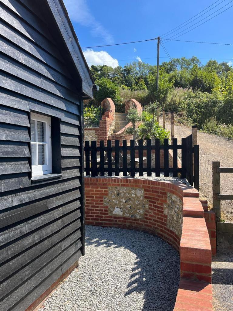Bed and Breakfast The Lydden Bell Esterno foto