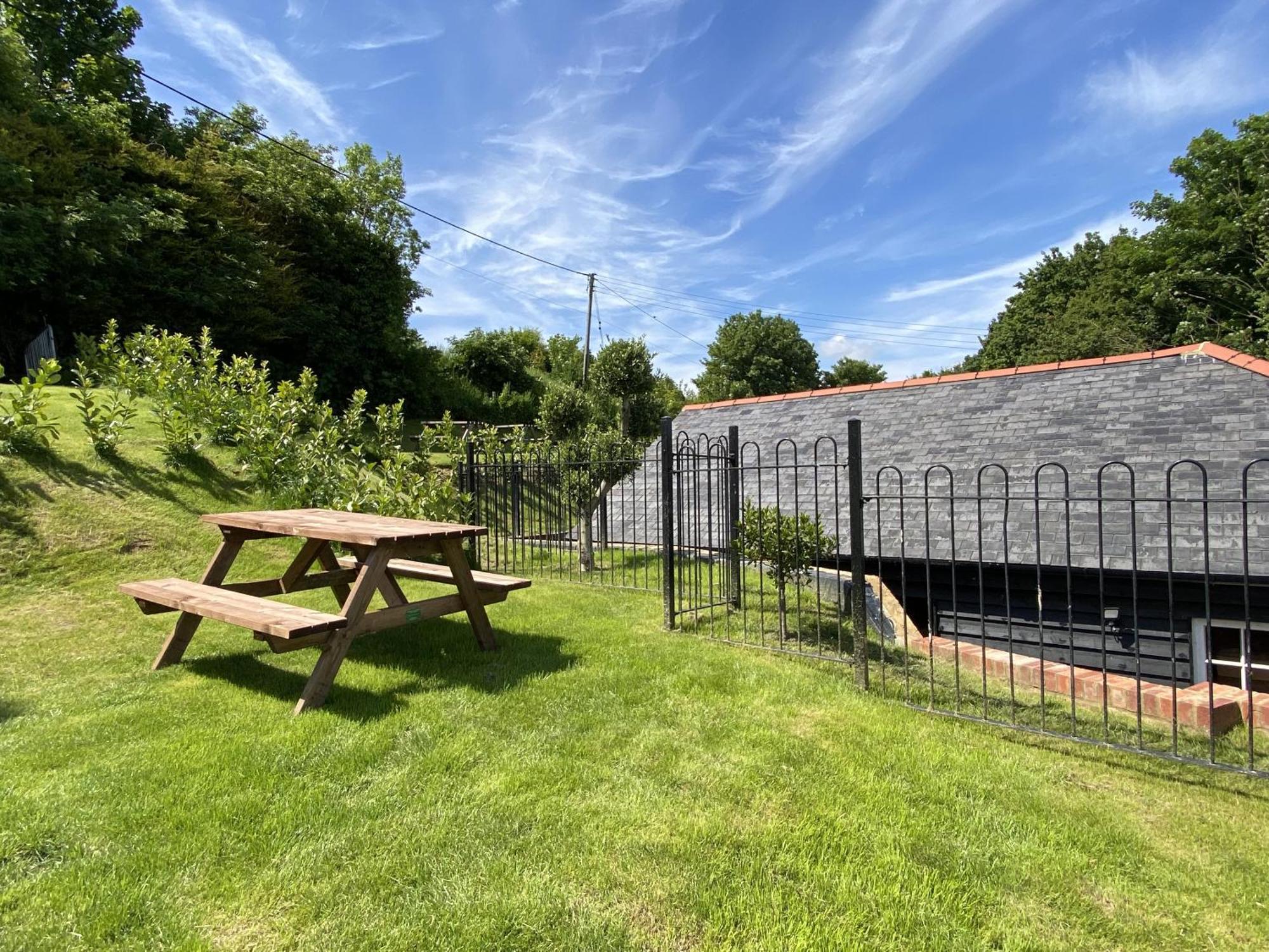 Bed and Breakfast The Lydden Bell Esterno foto